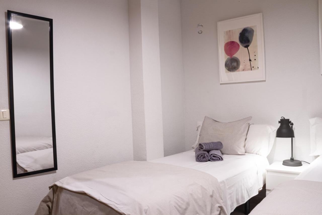 Apartamentos La Machacona Plaza Mayor Caces Exteriör bild